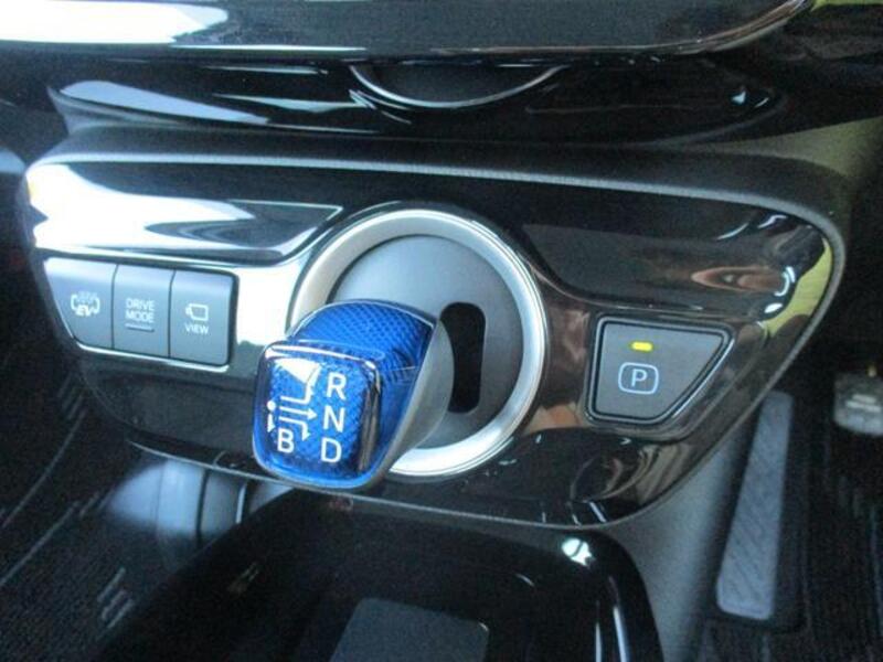 PRIUS PHV