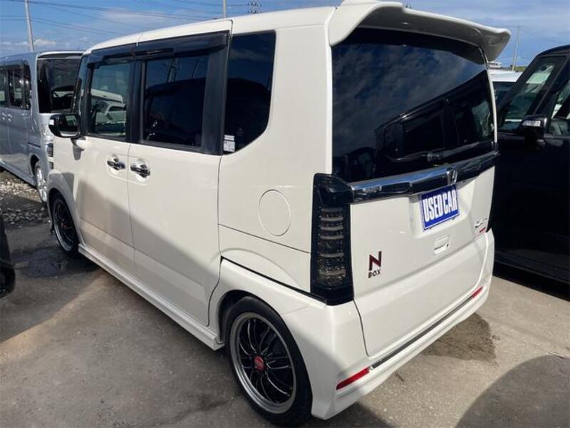 N BOX CUSTOM
