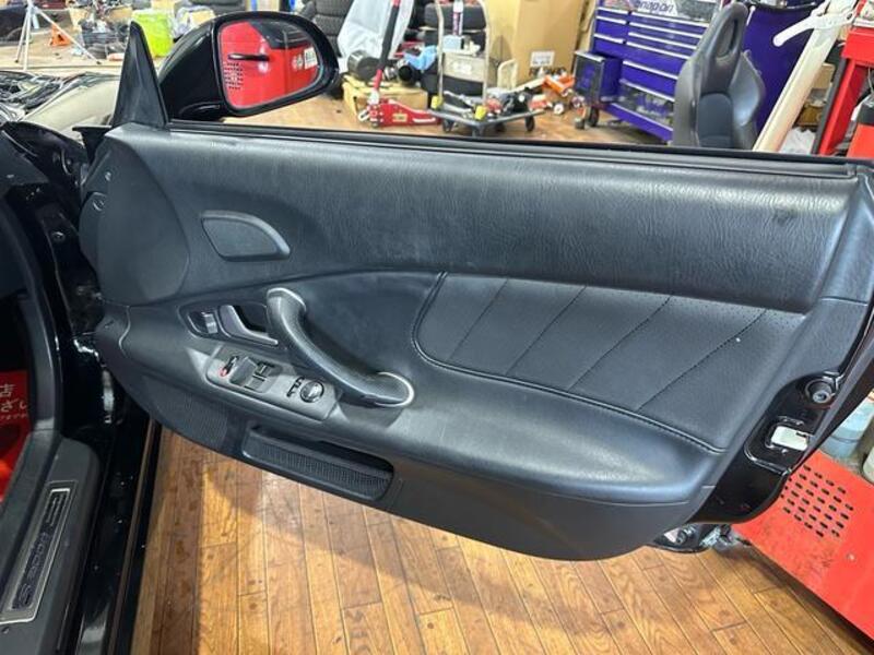 S2000