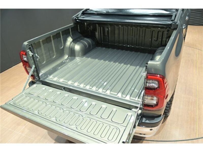 HILUX