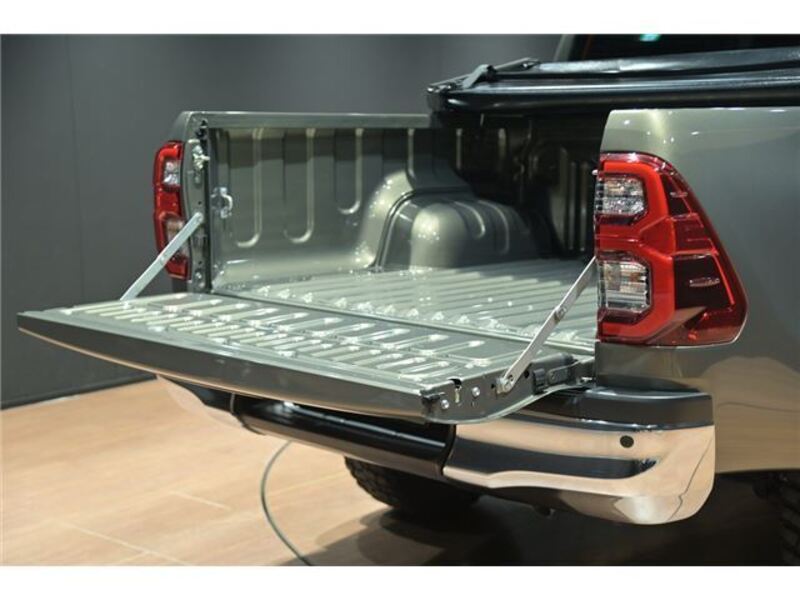 HILUX