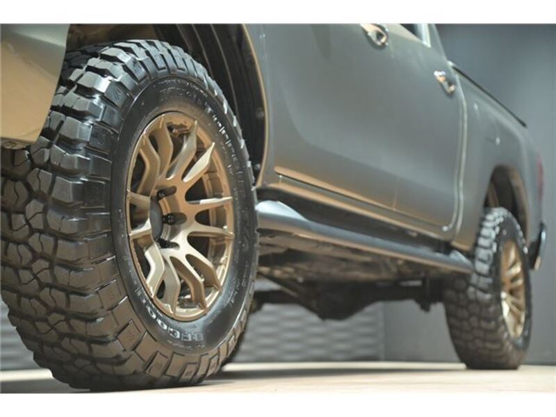 HILUX
