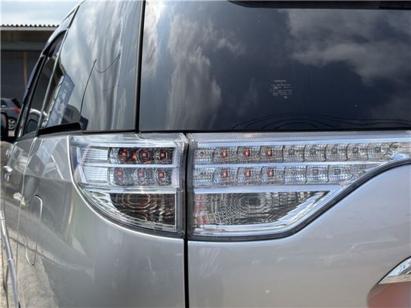 ESTIMA HYBRID