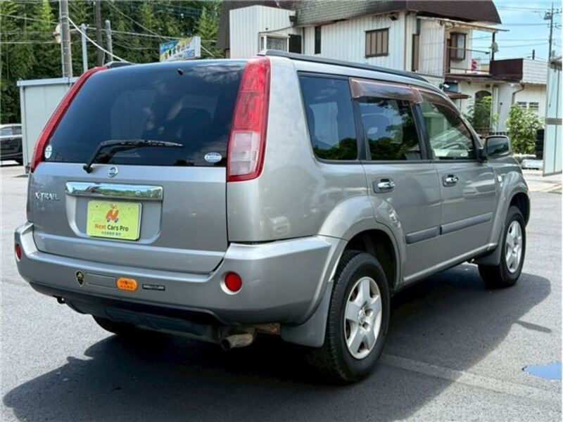 X-TRAIL