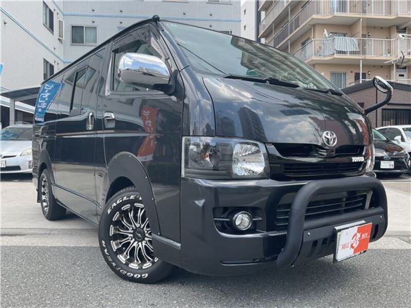 TOYOTA HIACE