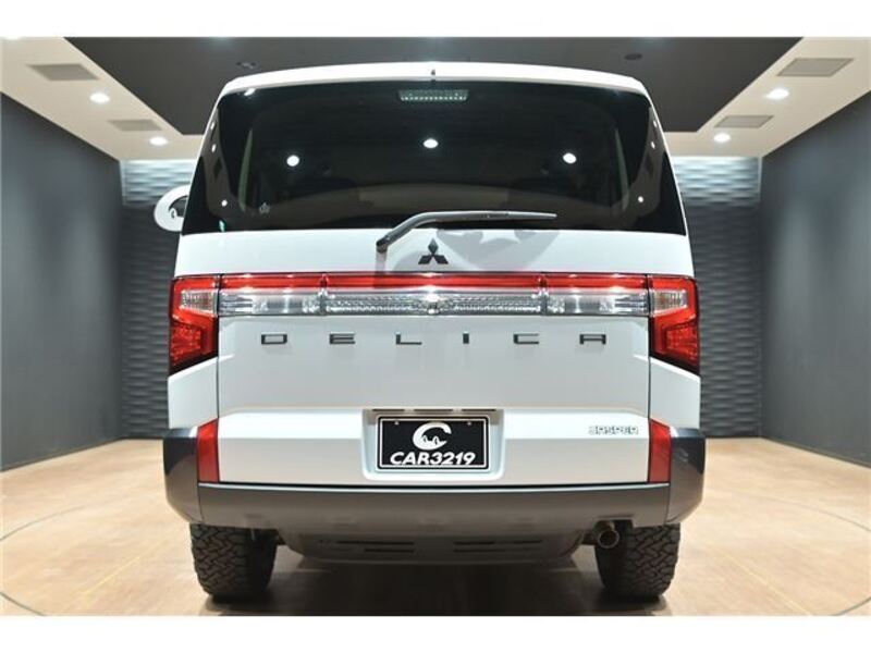 DELICA D5