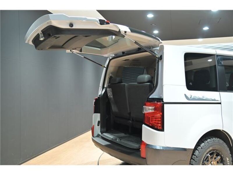 DELICA D5