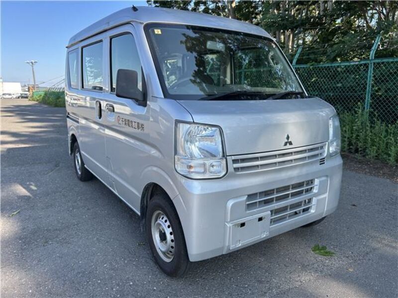 MINICAB VAN