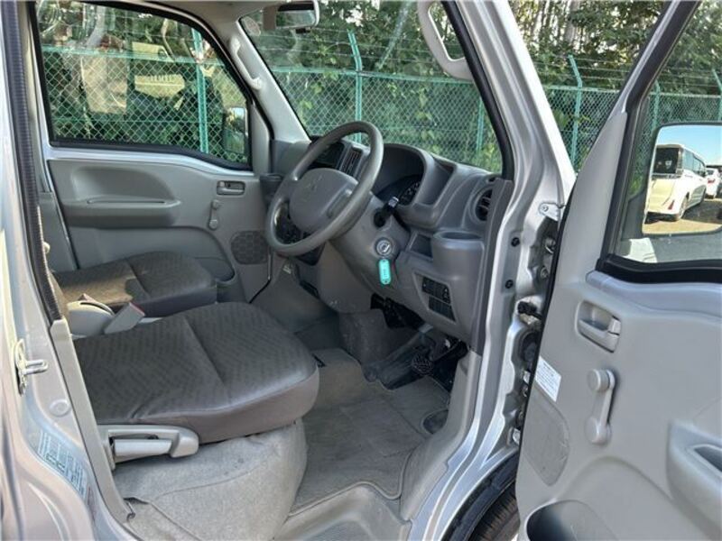 MINICAB VAN