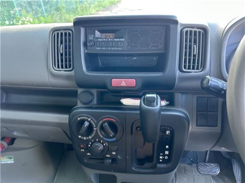 MINICAB VAN