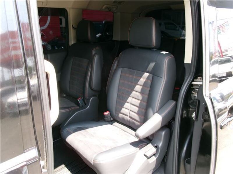DELICA D5
