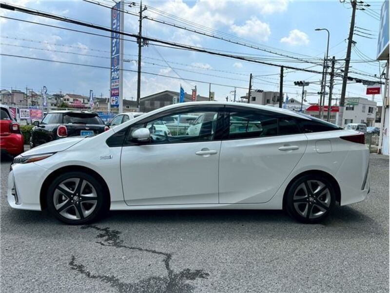 PRIUS PHV