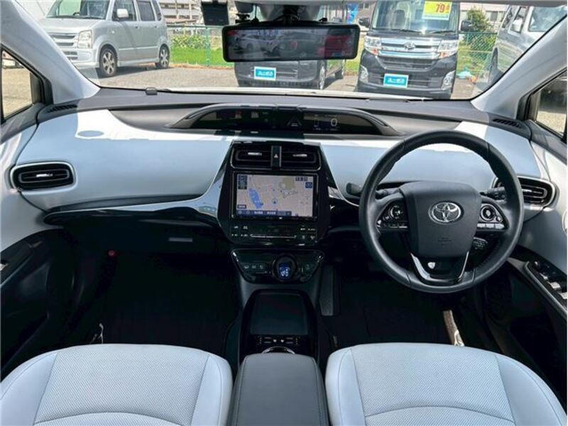 PRIUS PHV