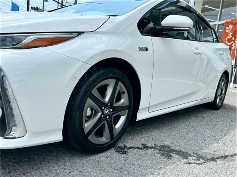 PRIUS PHV