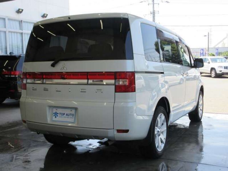 DELICA D5