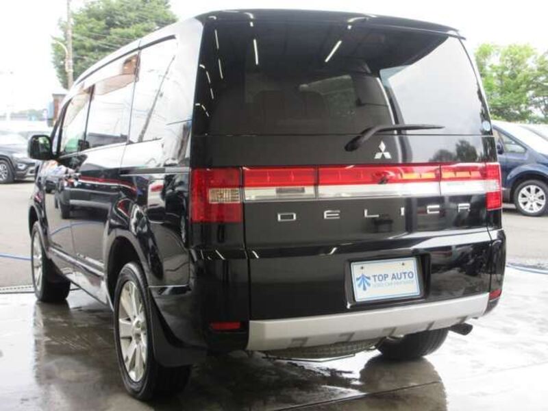 DELICA D5