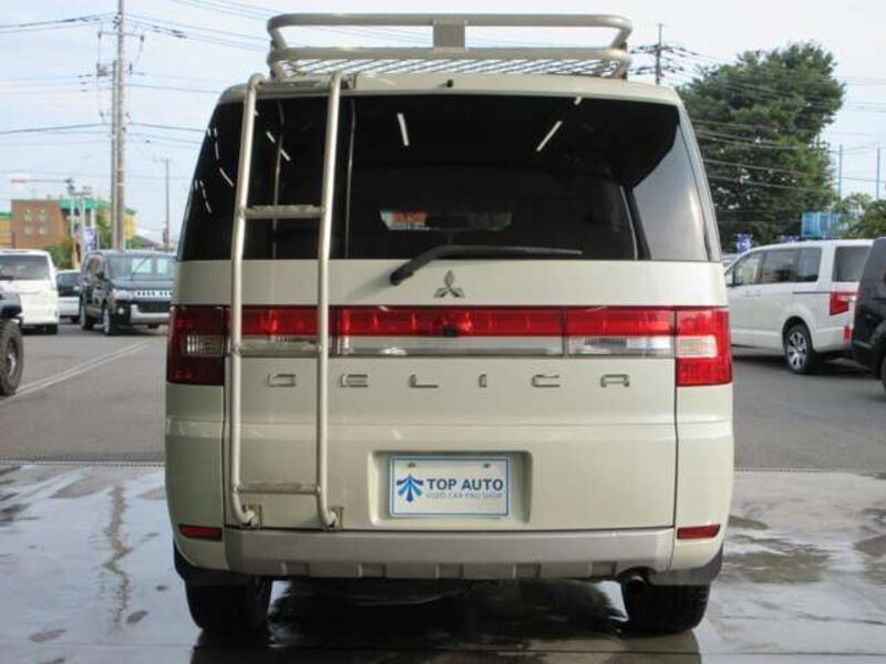 DELICA D5