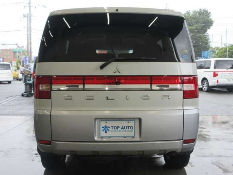 DELICA D5