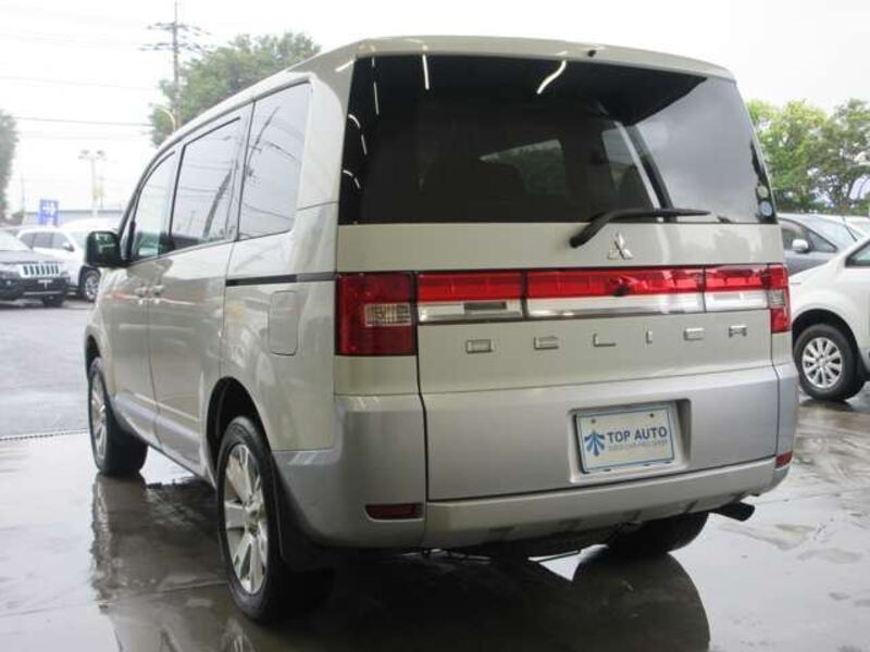 DELICA D5