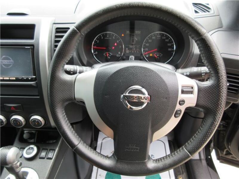 X-TRAIL