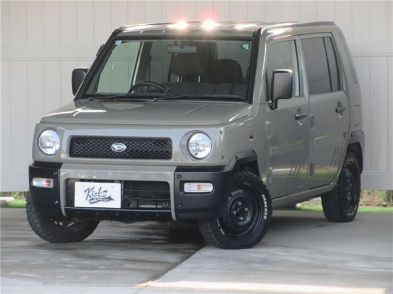 DAIHATSU NAKED