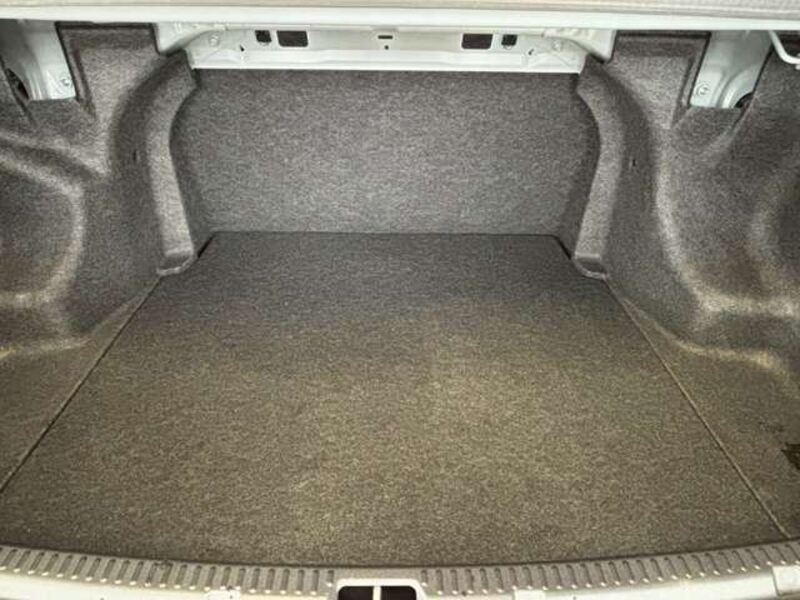 COROLLA AXIO