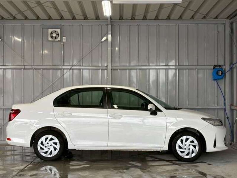 COROLLA AXIO