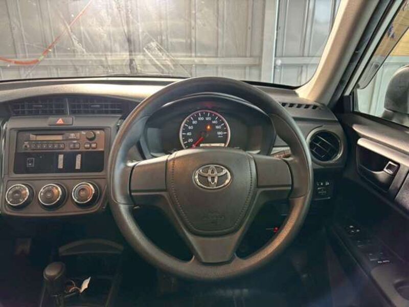 COROLLA AXIO