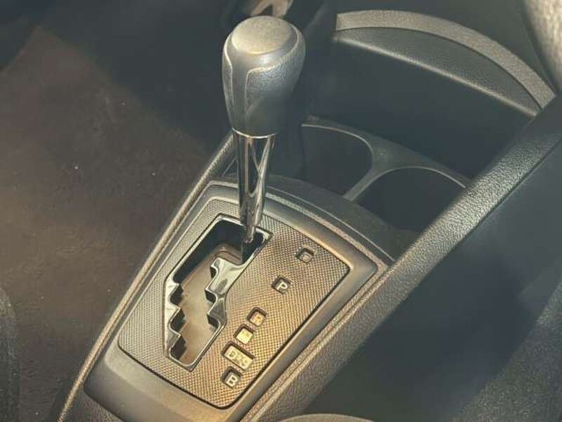 COROLLA AXIO