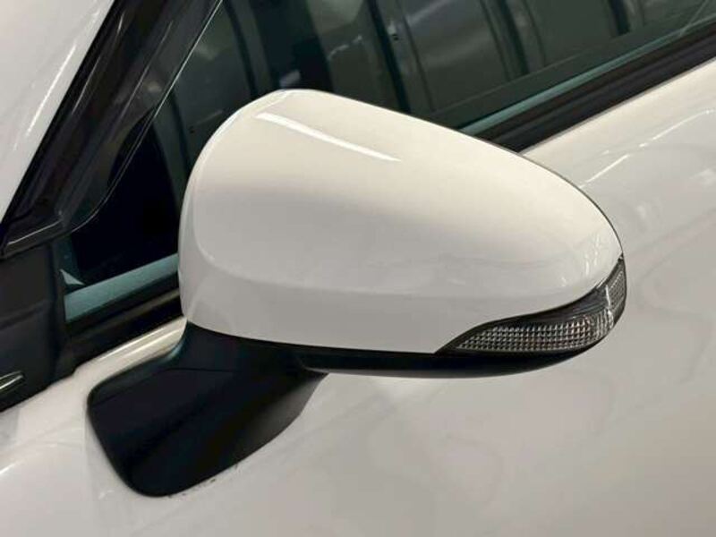 COROLLA AXIO