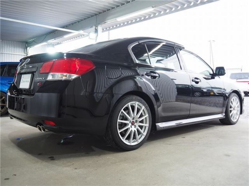 LEGACY B4