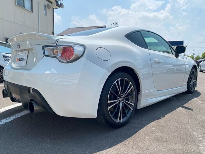 86