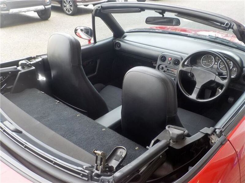 EUNOS ROADSTER