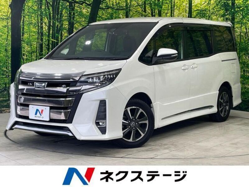 TOYOTA NOAH