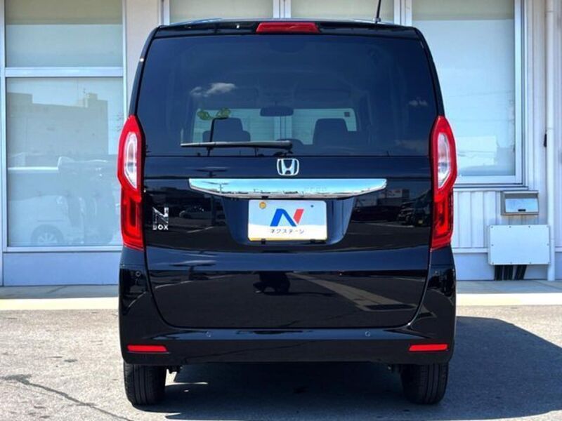 N BOX