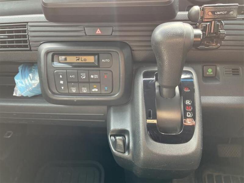 N-VAN