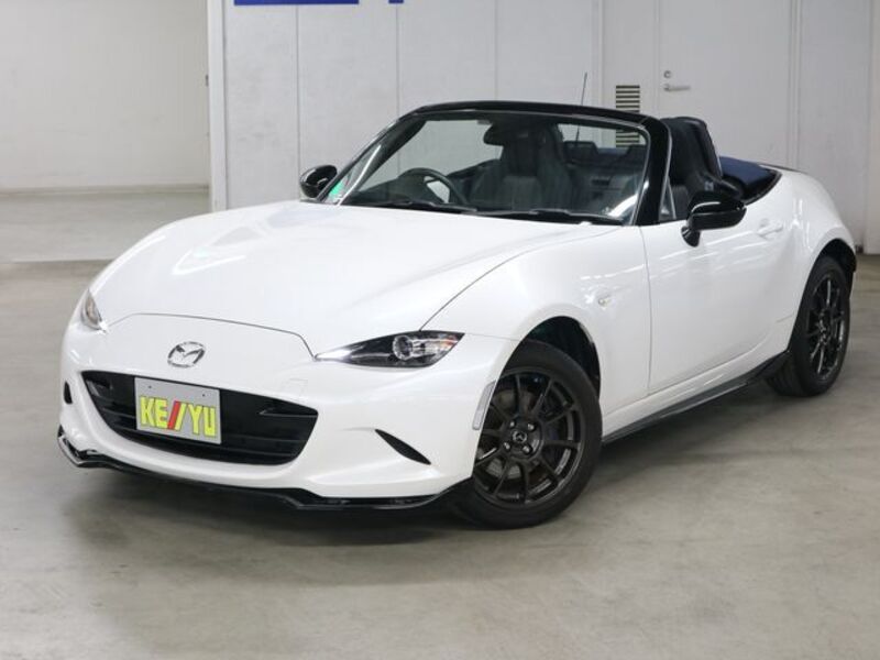 ROADSTER-0