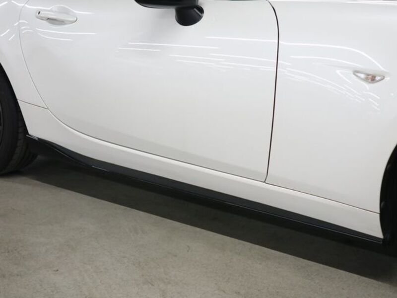 ROADSTER
