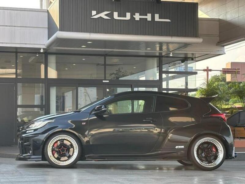 GR YARIS