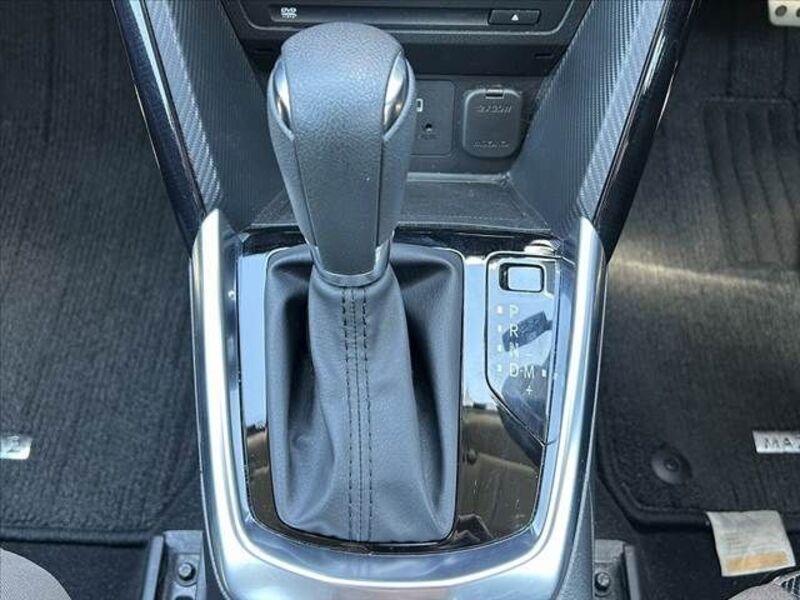 MAZDA2