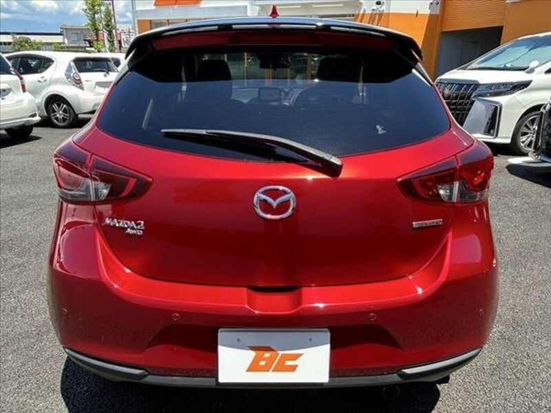 MAZDA2