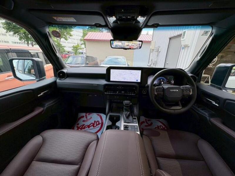 LAND CRUISER 250