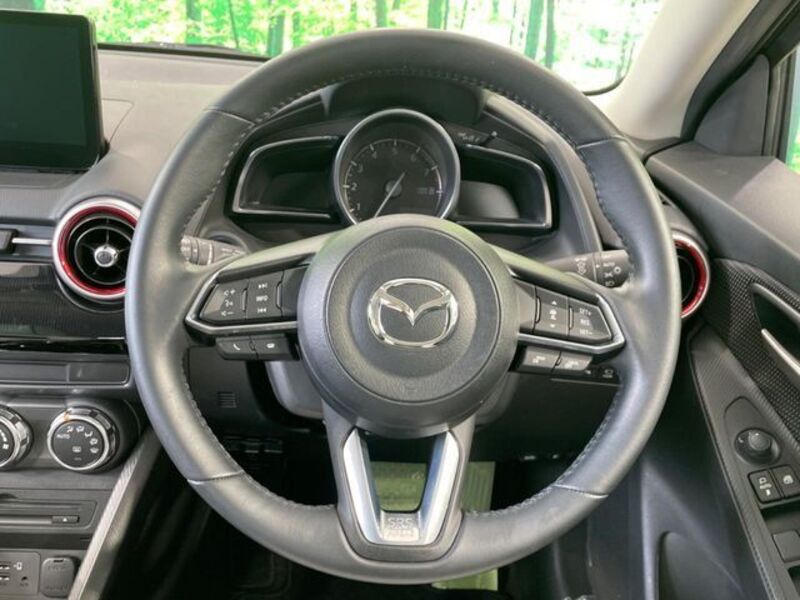 MAZDA2