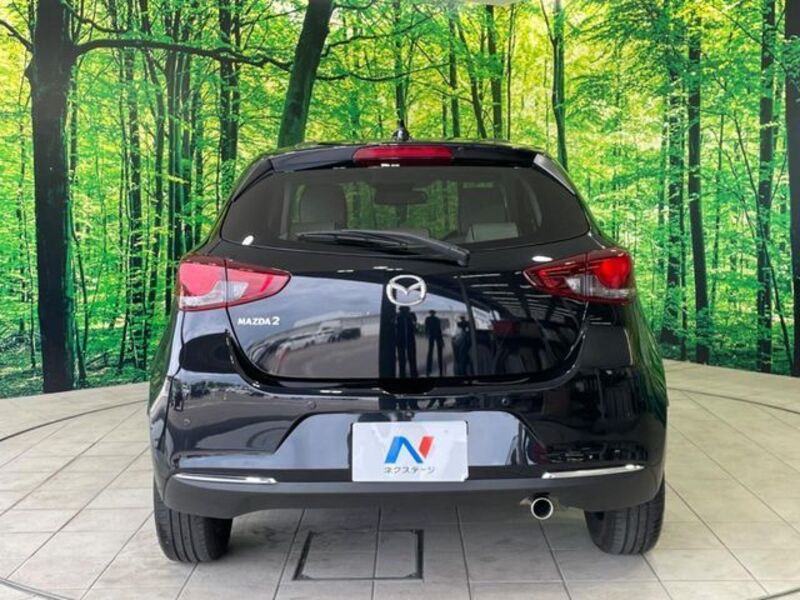 MAZDA2
