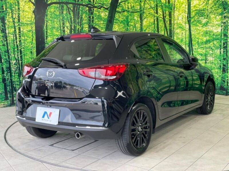 MAZDA2