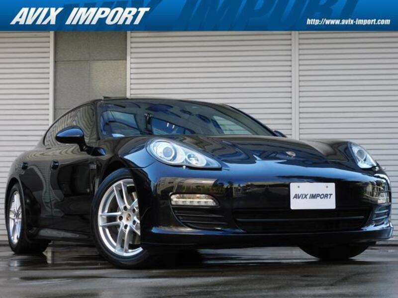 PORSCHE PANAMERA