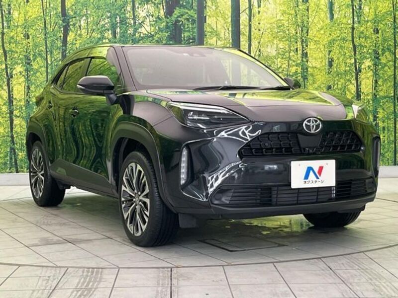 YARIS CROSS