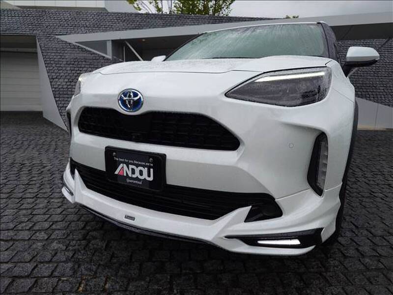 YARIS CROSS