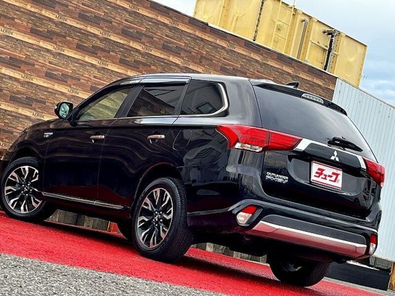 OUTLANDER PHEV