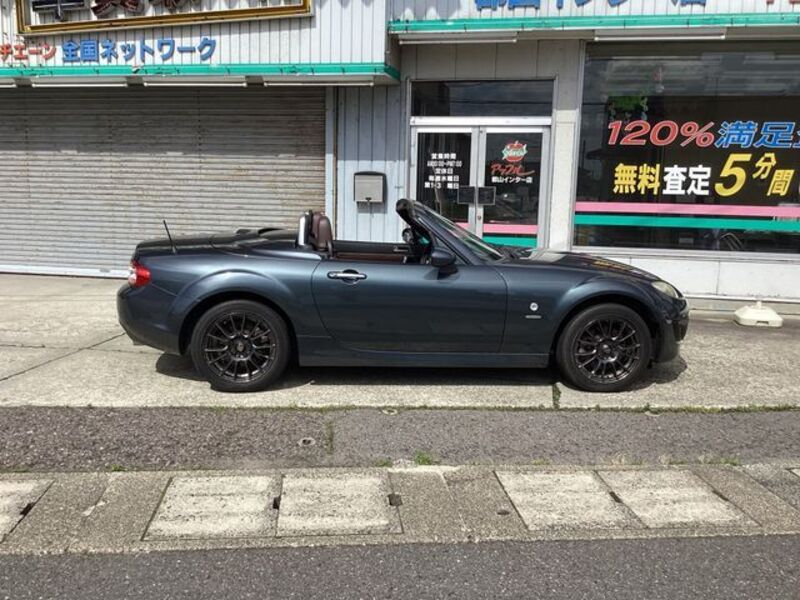 ROADSTER